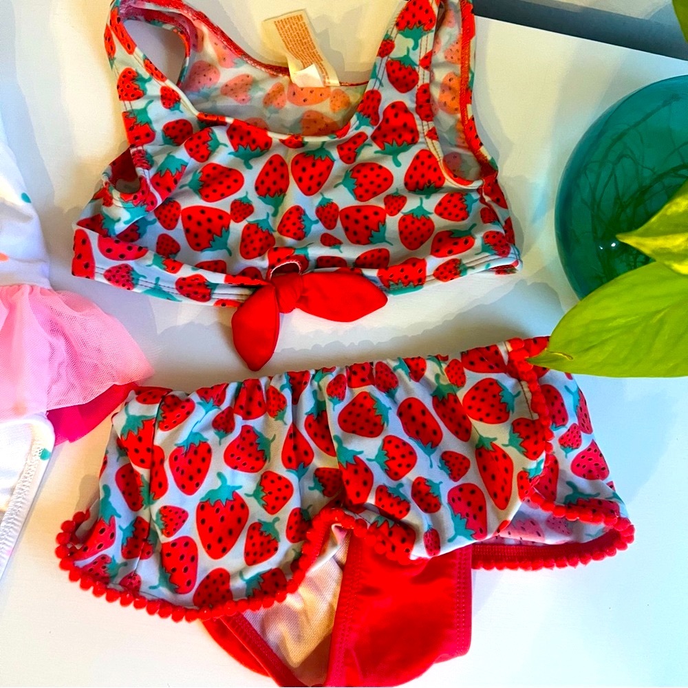 Bundle of Girls 3T swimsuits - Picture 3 of 4